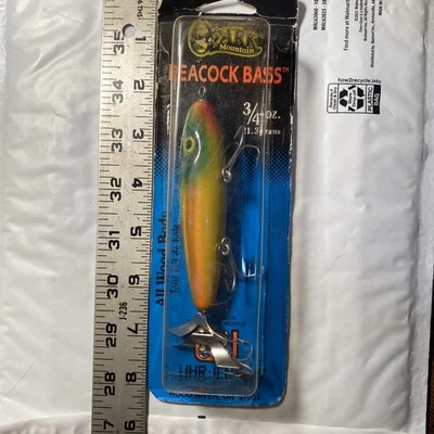 Señuelo de pesca vintage cuerpo de madera doble cola utilería Luhr Jensen nuevo en paquete Muskie  Foto 1 de 4