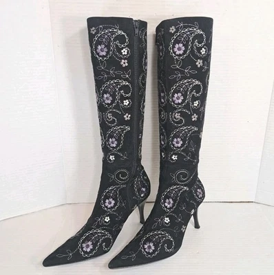 Richard Tyler Women’s 7.5M Black Purple Suede Embroidered Knee High Boots G2056 - Image 1 of 4