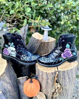 Botines Madden Girl Imitación Cuero PERSONALIZADOS 8,5 Calavera Rosas Cristales Swarovski Foto 1 de 4