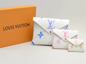 LOUIS VUITTON By the Pool Monogram Giant Pochette Kirigami White M82387 RFID - Picture 1 of 17