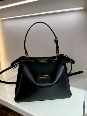 2025 Nuevo Bolso de Mano de Cuero de Vaca Un Hombro Bolso de Axila Cuero Bolso Mujer Foto 1 de 4