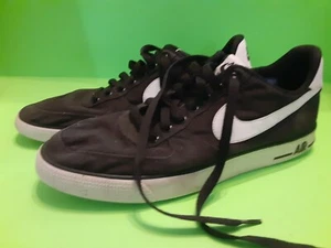 Tenis Nike Air Force 1 AF1 para hombre 11 negras blancas 630939-003 parte superior baja con cordones - Imagen 1 de 13