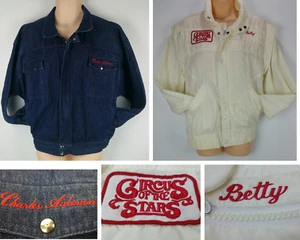 RARO Circo de las Estrellas Cast and Crew Chaqueta Denim Betty Charles Aidman Conjunto De Colección - Imagen 1 de 12