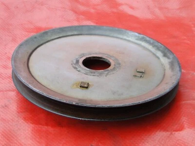 Оригинальный шкив привода клинового ремня компрессора кондиционера Porsche 928 1984-1986 годов выпуска 92810211803 - Изображение 1 из 4