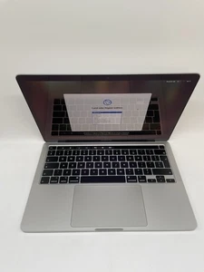 Apple MacBook Pro 13,3" 2020 i5 10.Gen 16GB RAM 512GB SSD Silber QWERTY K075 - Bild 1 von 5