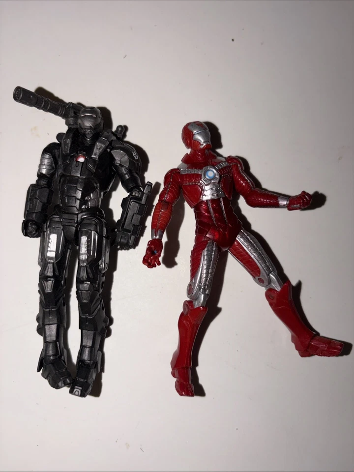 Figura de acción Marvel Universe Iron Man 2 película War Machine 3,75" #12 Hasbro 2010 Foto 1 de 1