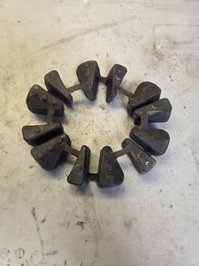 21 - 24 2023 Triumph Tiger Sport 660 rear wheel hub drive rubber cushions - Picture 1 of 1