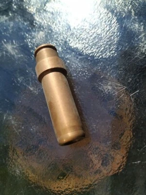 NOS Ducati 350 GTL Guia de Válvula Boccola Guida Valvola Ventilführerung 062092390  - Imagem 1 de 4