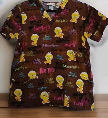 Baby Tweety Looney Tunes Women's Scrub Top Nurses Medical Techs Sz M - Image 1 of 4
