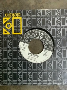 45 rpm DOORS- LIGHT MY FIRE-ONE SIDE MONO// STEREO - Picture 1 of 2