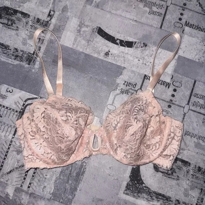 Sujetador vintage Christian Dior rosa vintage con aros sin forro talla 36C/D Foto 1 de 4