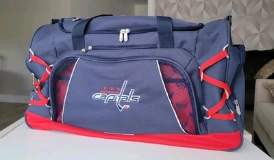 Bolsa de viagem esportiva Washington Capitals Club vermelha 365 24 x 12 x 12 usada - Imagem 1 de 4