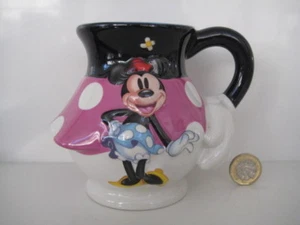 EXCLUSIVE WALT DISNEY MINNIE MOUSE DISNEYLAND PARIS TEA COFFEE MUG FIGURE SKIRT  - Picture 1 of 7
