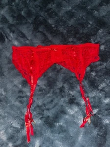 Red lace garter belt with adjustable straps EUC Size M/L - Picture 1 of 4