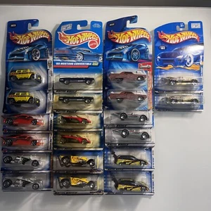 Large Lot of 30 Hot Wheels 95, 99, 2001, 2002, 2004 Sealed, 1:64 With Duplicates - Picture 1 of 19