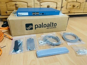 Palo Alto Networks PA-500 Firewall 8 Ports 1000 Mbits Managed Rack OVP - Picture 1 of 11