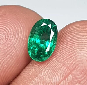 Gemas sueltas certificadas sueltas certificadas sin tratar verde rico zambiano esmeralda natural de 1,33 quilates - Imagen 1 de 8