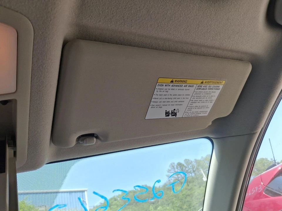 Nissan Rogue 2013 parasol de pasajero bronceado usado fabricante de equipos originales con iluminación 3551010 Foto 1 de 1