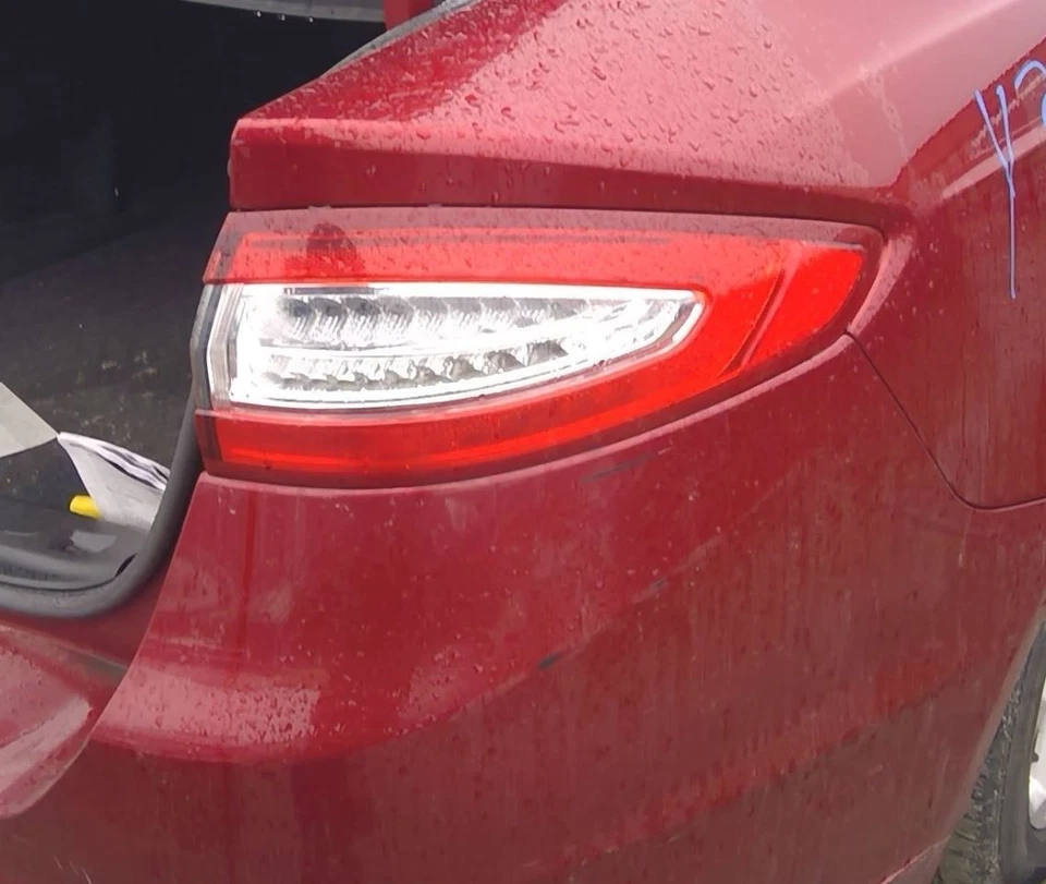 13 14 2015 16 Ford Fusion pasajero luz trasera derecha lámpara LED | montado en cuarto Foto 1 de 4