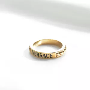 Versace Herren Ring Logo Schriftzug Kette Gold Größe 17, 19, 21, 23, 25, 27 NEU - Bild 1 von 5