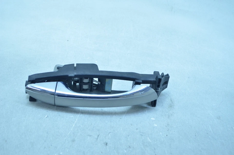 03-06 MERCEDES-BENZ W211 E500 MANIJA PUERTA EXTERIOR TRASERA DERECHA PLATA OEM Foto 1 de 4