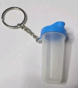 Tupperware Tiny treasures quick shake keychain Blue Vintage - Picture 1 of 7