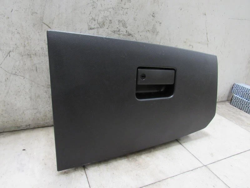 GUANTERA 13 14 15 16 17 18 19 FORD TAURUS Foto 1 de 4