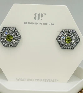 Bomb Party August 2025 ER92136 Sage Reverie Lab Peridot Hematite Plated Earrings - Picture 1 of 3