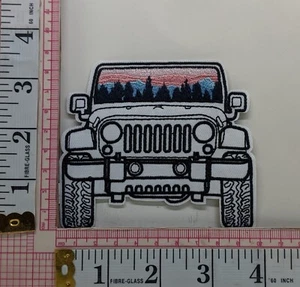 Off-roading 4X4 Classic Automotive Jeep Patch Crests Badges r4 - Picture 1 of 1