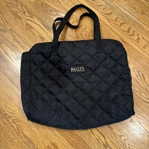 Bally’s Las Vegas Vintage (90s) Black Quilted Bag With Zipper And Inside Pocket - Picture 1 of 16