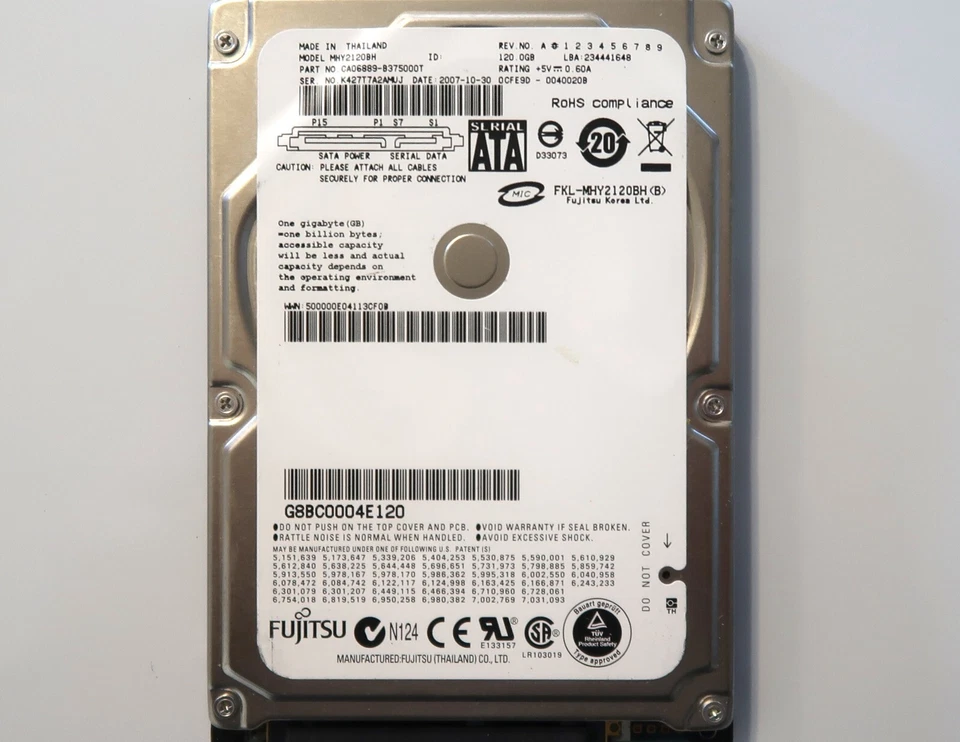 Fujitsu MHY2120BH CA06889-B375000T 0CFE9D-0040020B 120gb 2.5" Sata 2007-10-30 - Image 1 of 1