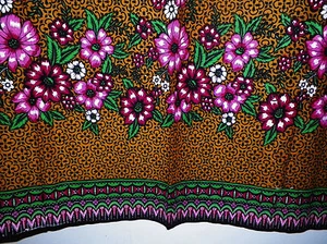 Tessuto Srithai Nakhon Swahili africano colore veloce marrone-nero-rosa-rosso 13/4yds x 43 - Foto 1 di 5