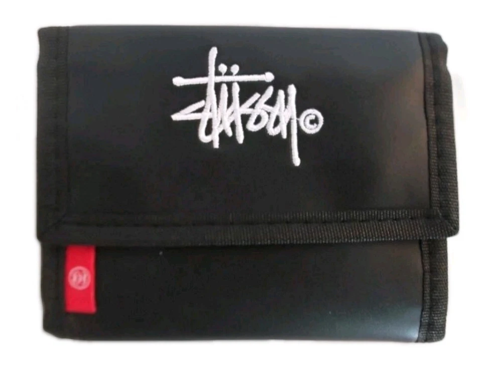 С ЯРЛЫКАМИ Stussy тройного сложения черный кожаный бумажник сделано в США 100% подлинный STUSSY новый - Изображение 1 из 4