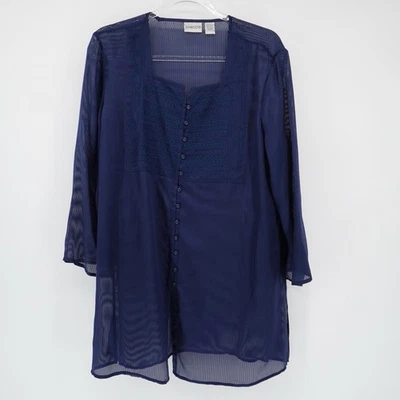 Camisa Blusa Chico's 100% Seda Abotonada Talla 2 Azul Marino Transparente Bordada Carrera Foto 1 de 4