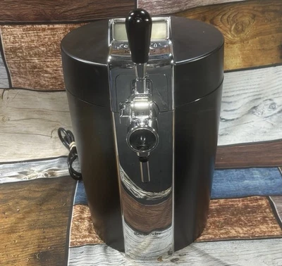 Krups VB512 Cerveza Tender Plata Color Negro Mini Grifo Barril Enfriamiento Cerveza Foto 1 de 4