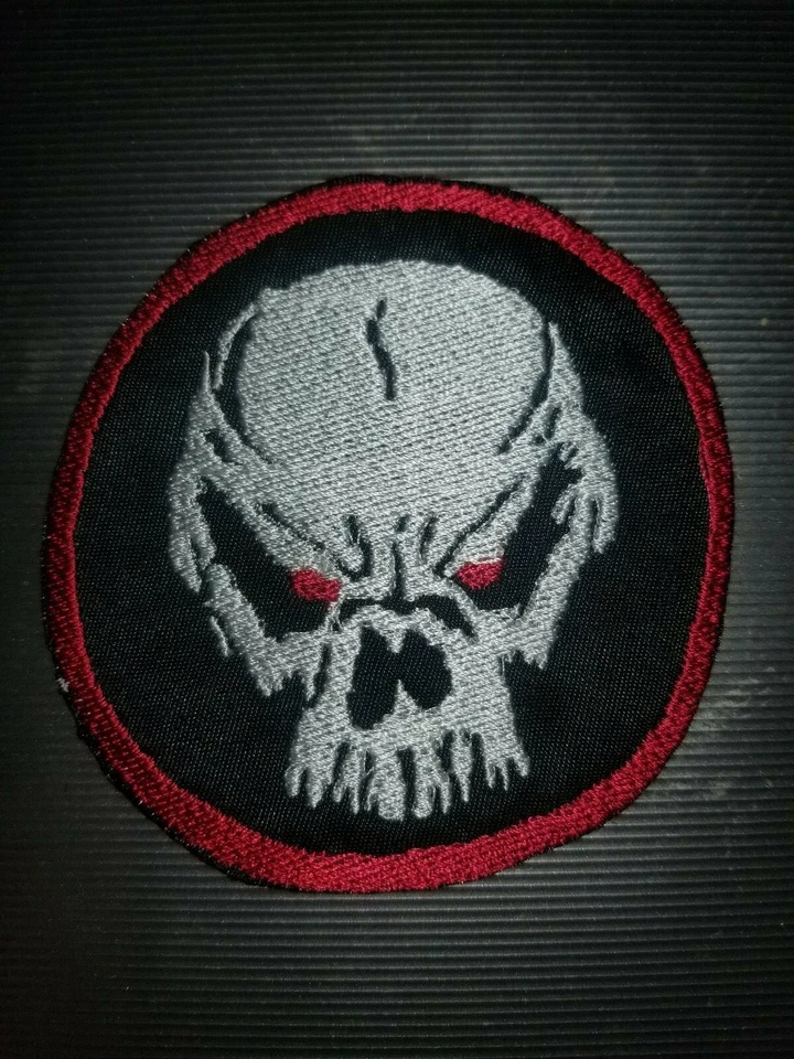 Alien Skull - Iron On/Sew On Patch    10121 - Image 1 of 1