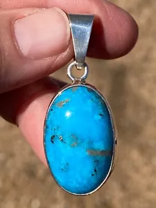 Cabochon blu persiano turchese 47,36 ct in lunetta argento sterling ciondolo Ttl Wt - Foto 1 di 10