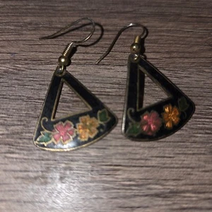 Floral Dangle Earrings Black Triangle Gold Tone Vintage Style cloisonne style - Picture 1 of 6
