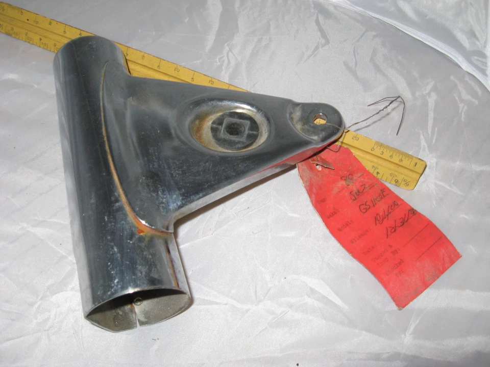 Montaje de horquilla de faros para Suzuki GS1100 1980 Foto 1 de 1