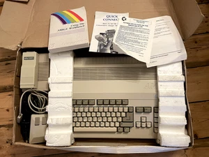Commodore Amiga 500+ Plus rev 8a.1 OVP, Maus, Netzteil, TV Adapter. funktionstüchtig - Bild 1 von 19