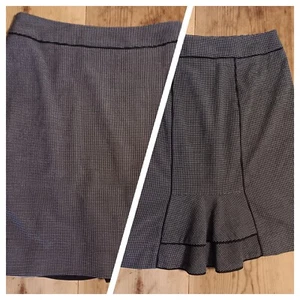 White House Black Market Skirt Womens 6 Knee Length Micro Polka Dot Ruffle Back - Picture 1 of 7