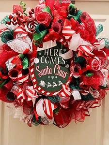 christmas wreath handmade Here Come Santa Red&green 22”x22” Glitter Sign Wired - Picture 1 of 5