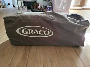 Graco Pack 'n Play On The Go Play Yard 