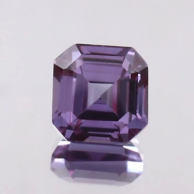 Alejandrita cambio de color 10x10 mm | Corte radiante | Piedra de nacimiento de junio | Piedra preciosa de 7 quilates Foto 1 de 4