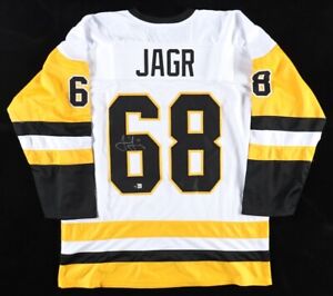 Jaromir Jagr Pittsburgh Penguins Signed White Jersey 68 Beckett