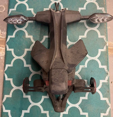 Guardabarros trasero/guardabarros trasero Yamaha YZF-R1 2023 intermitentes Foto 1 de 3