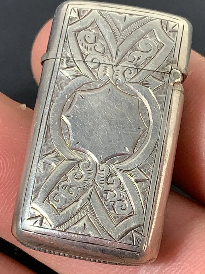 Pequeño estuche Vesta Victoriano Plata Grabado, Birmingham 1887 Foto 1 de 4