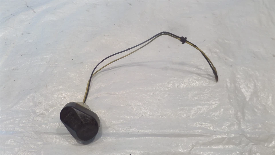 2004 川崎忍者ZX-6RR ZX6 ZX6RR左前整流罩转向信号指示器 — 第 1/1 张图片