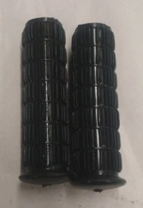 Unbranded - Pair Of Motorcycle Handlebar Covers - 13/16' Inner Diameter - Used - Picture 1 of 3