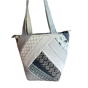 Borsa tote patchwork grigia nera bianca foderata tasca zip fatta a mano casual tracolla - Foto 1 di 7
